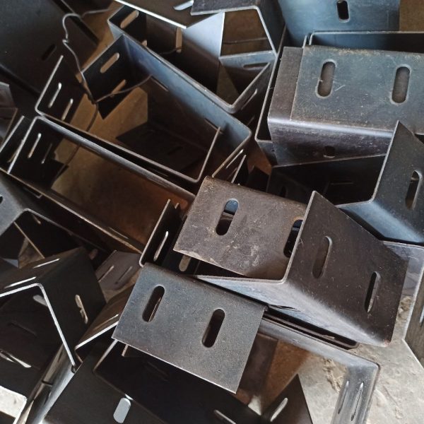 خرید ناودانی منقطع