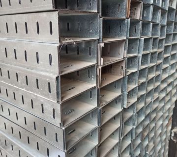 تولید کننده ناودانی منقطع در تبریز