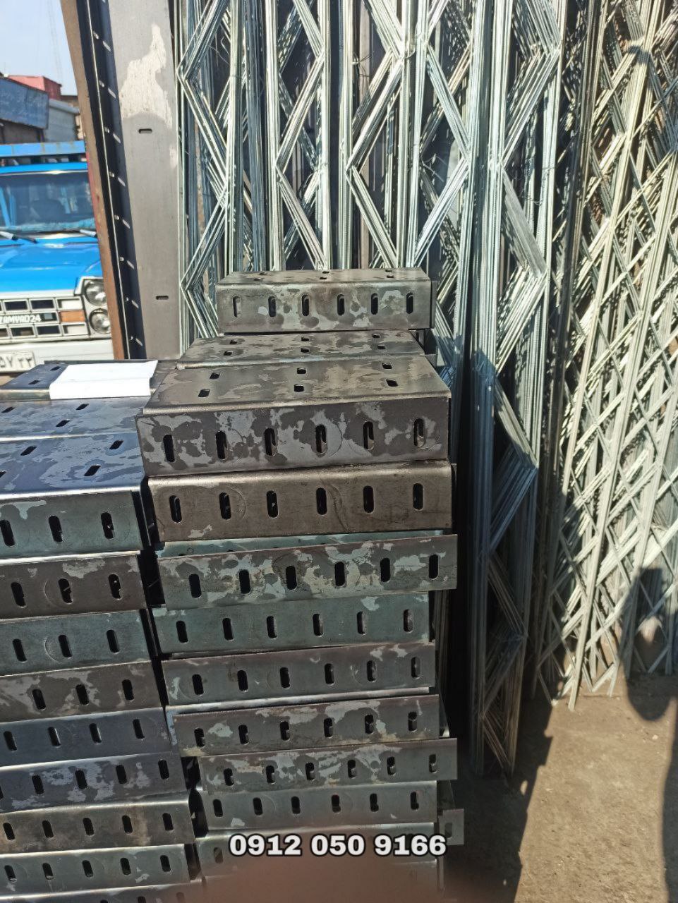 خرید ناودانی منقطع